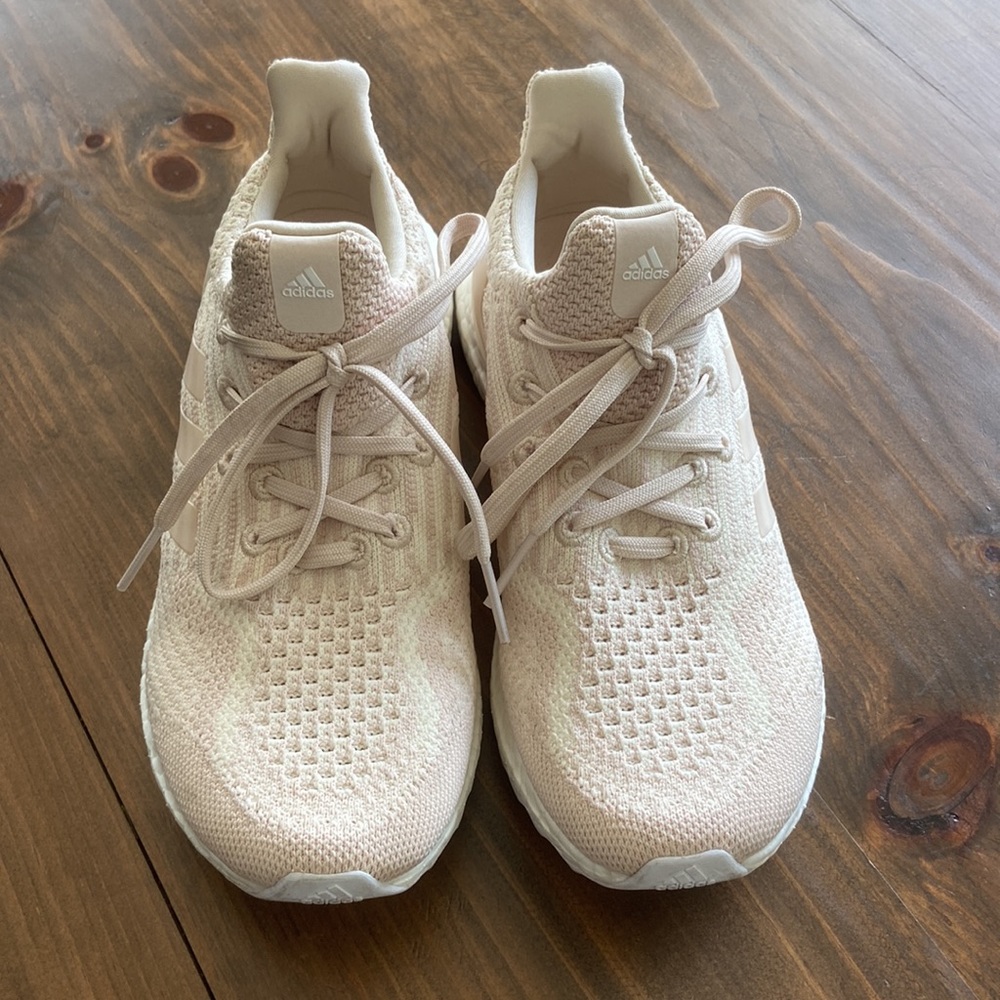 Women’s Adidas Ultraboost DNA Sneakers - Picture 5 of 8